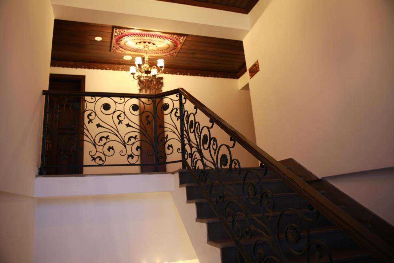 Cheltikov Hotel Kars Exterior photo