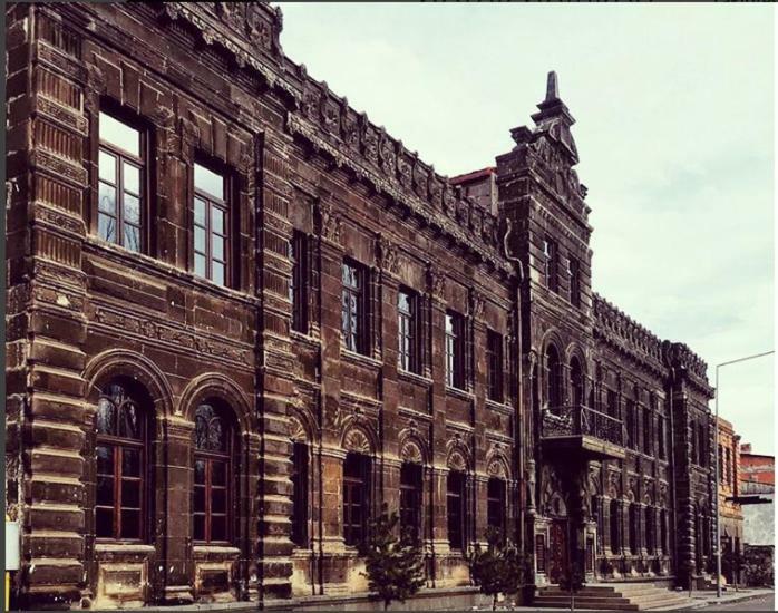 Cheltikov Hotel Kars Exterior photo